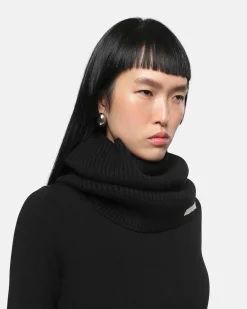 Albi Noir Neck Warmer