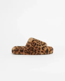 Dillon Leopard Slide