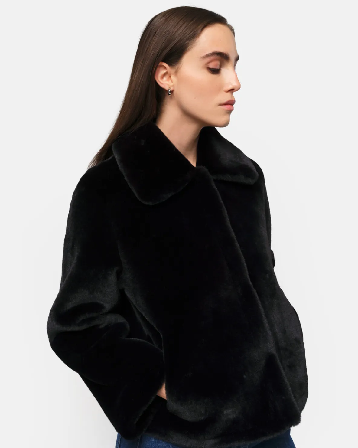 Elis Noir Short Coat