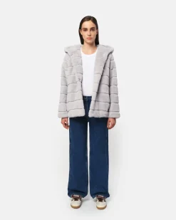 Goldy Dove Coat