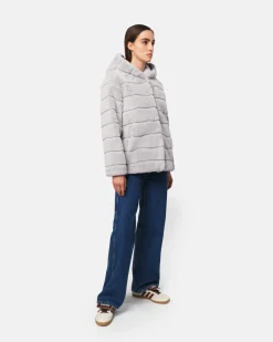 Goldy Dove Coat