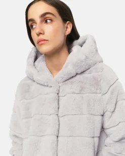 Goldy Dove Coat
